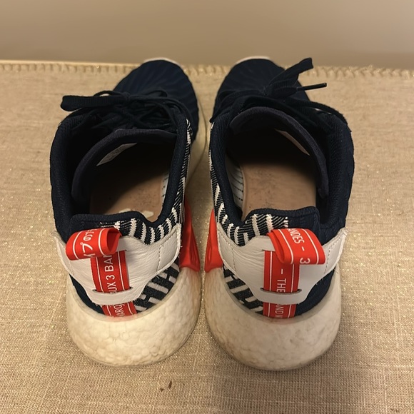 NMD R2 Collegiate Navy - Picture 4 of 5